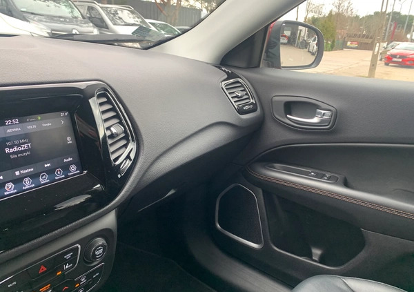 Jeep Compass cena 102800 przebieg: 48909, rok produkcji 2017 z Koluszki małe 326